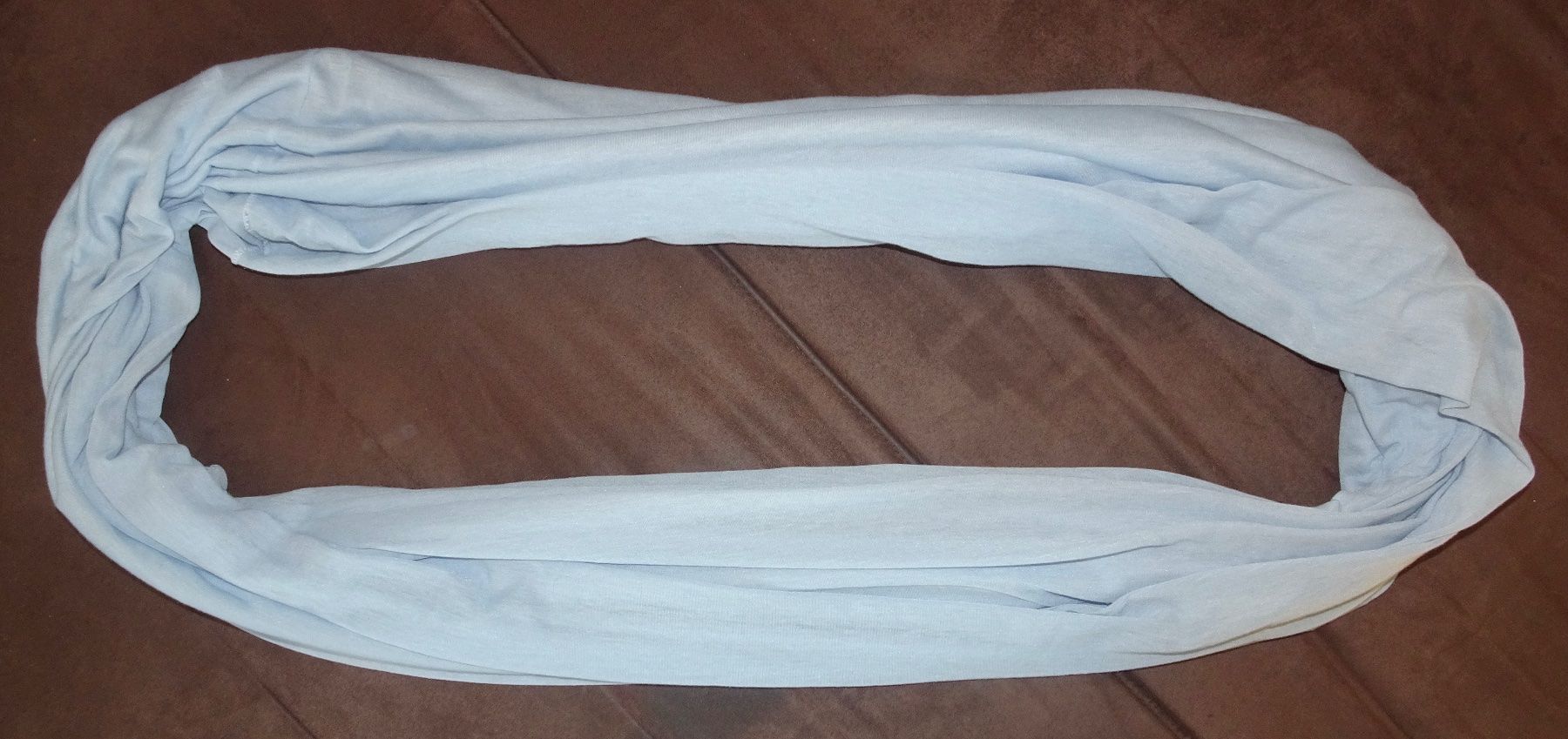 Foulard & Sciarpe: Echarpe tube bleu clair – Usato da Châtelaine venduto da Gio54321 1