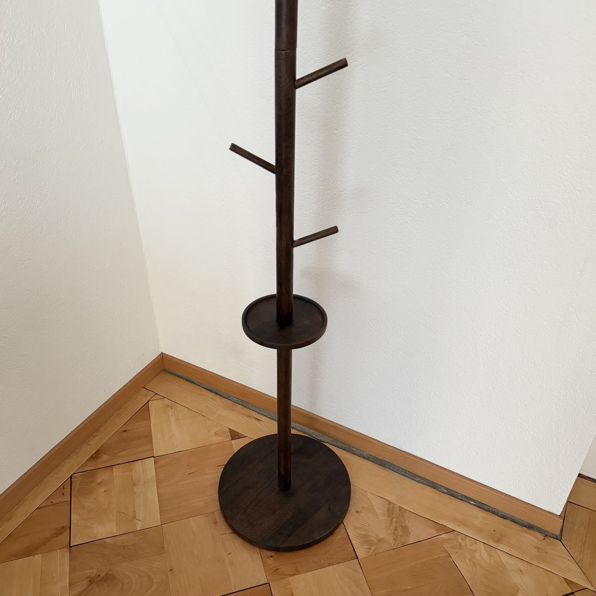 Porte manteau: Kleiderständer aus Holz – D'occasion à Zürich par kuh_tm7m 5