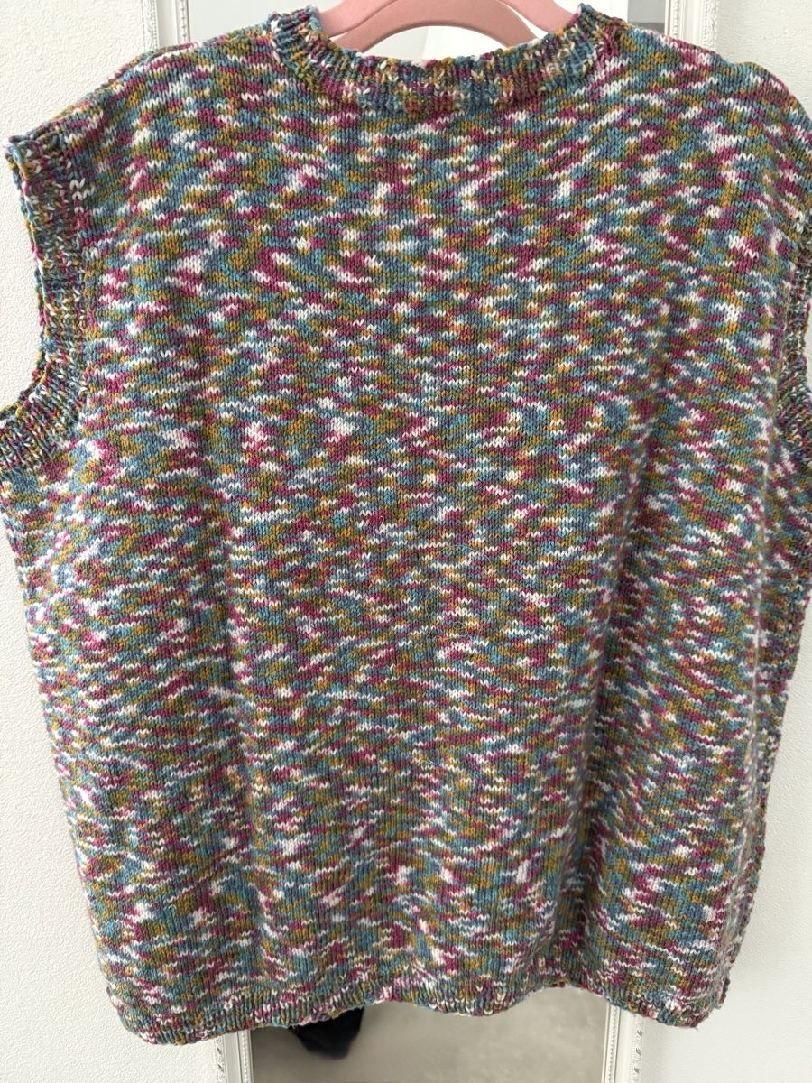 Gilets: Gilet/ Pullunder Grösse 52 Brustumfang  ca.136cm – D'occasion à Pfeffikon LU par pepino17 1