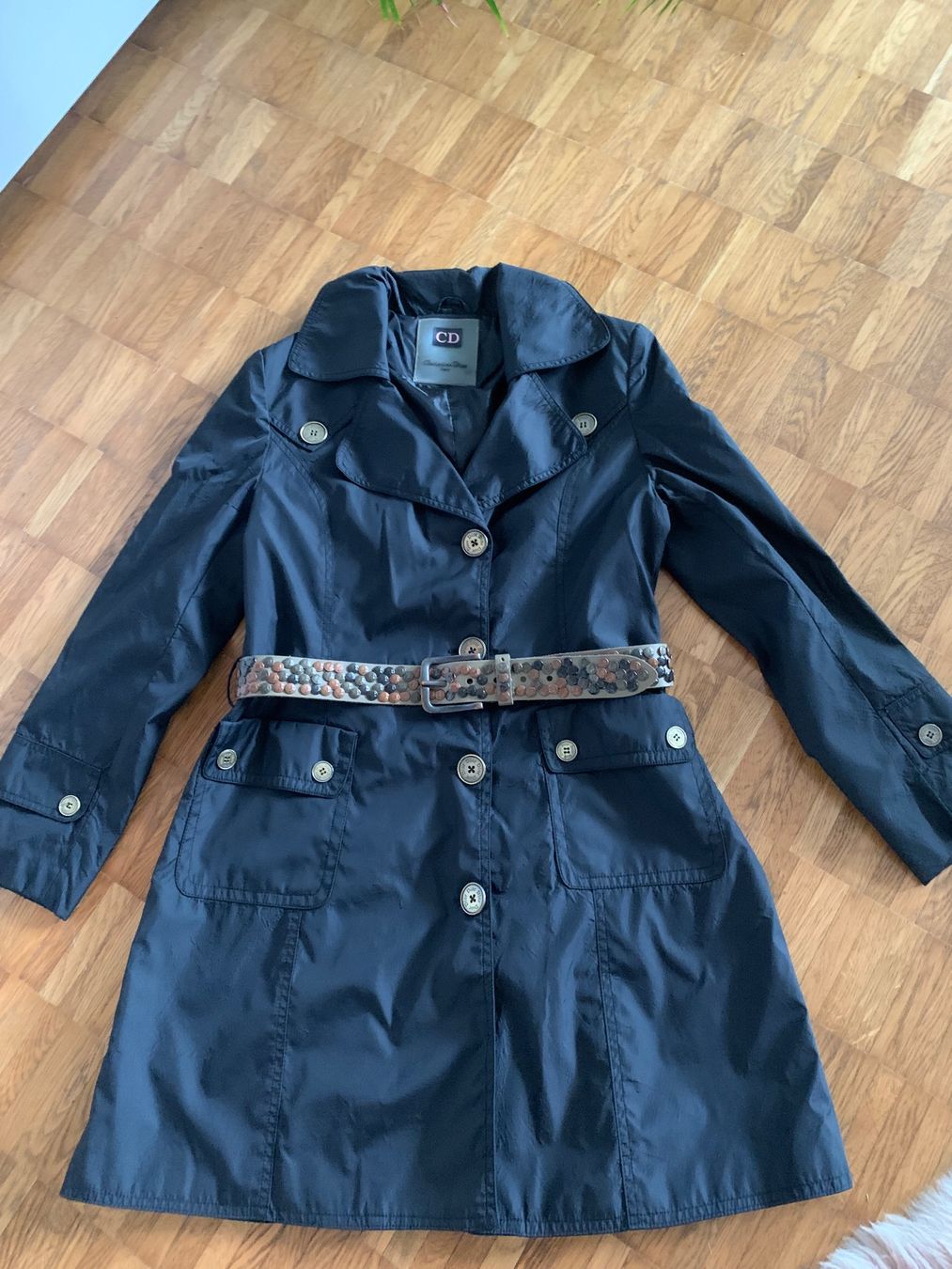 Cappotti: Dior schwarzen mantel trenchcoat – Usato da Zürich venduto da Nikuska32 1