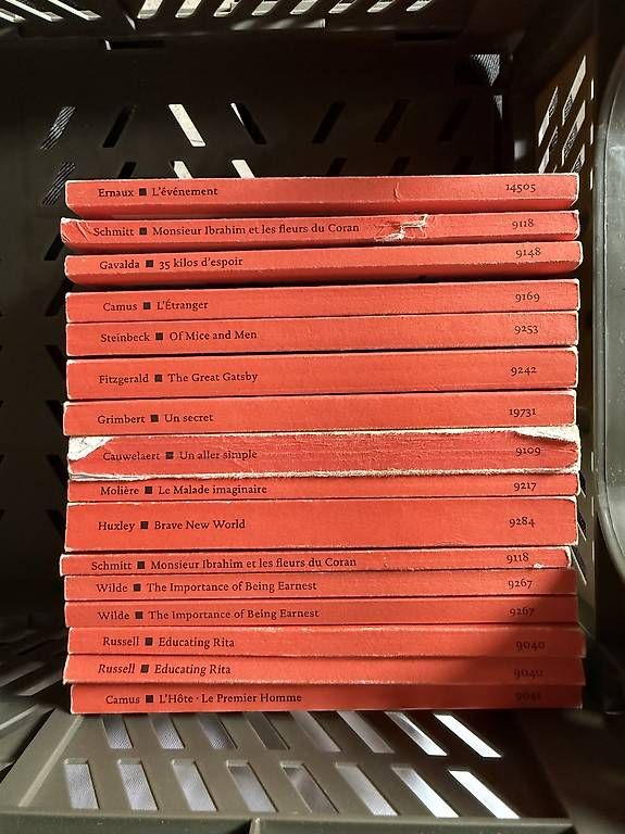 Libri: Französisch Bücher, pro Stück 4 CHF – Usato da Sarnen venduto da ale_7ph7 1
