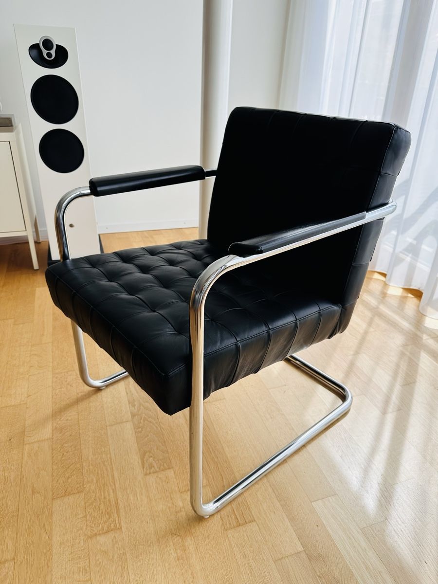 Poltrone: Freischwinger Ledersessel Bauhaus – Usato da Frauenfeld venduto da Jalwin 2