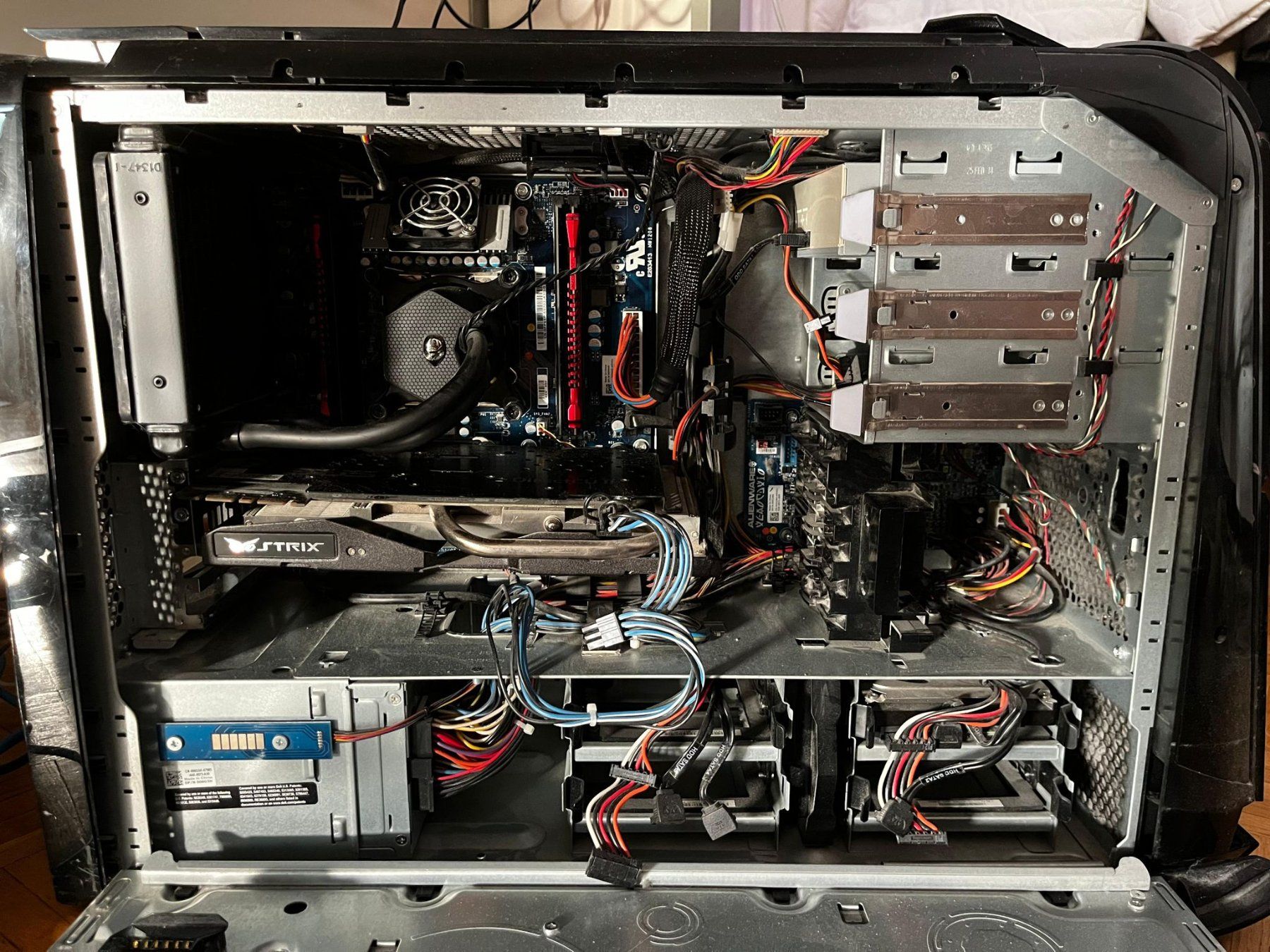 Alienware Sonstiges zu Computer & Netzwerk: Ordinateur Alienware Aurora R4 – Gebraucht aus Prilly von  7