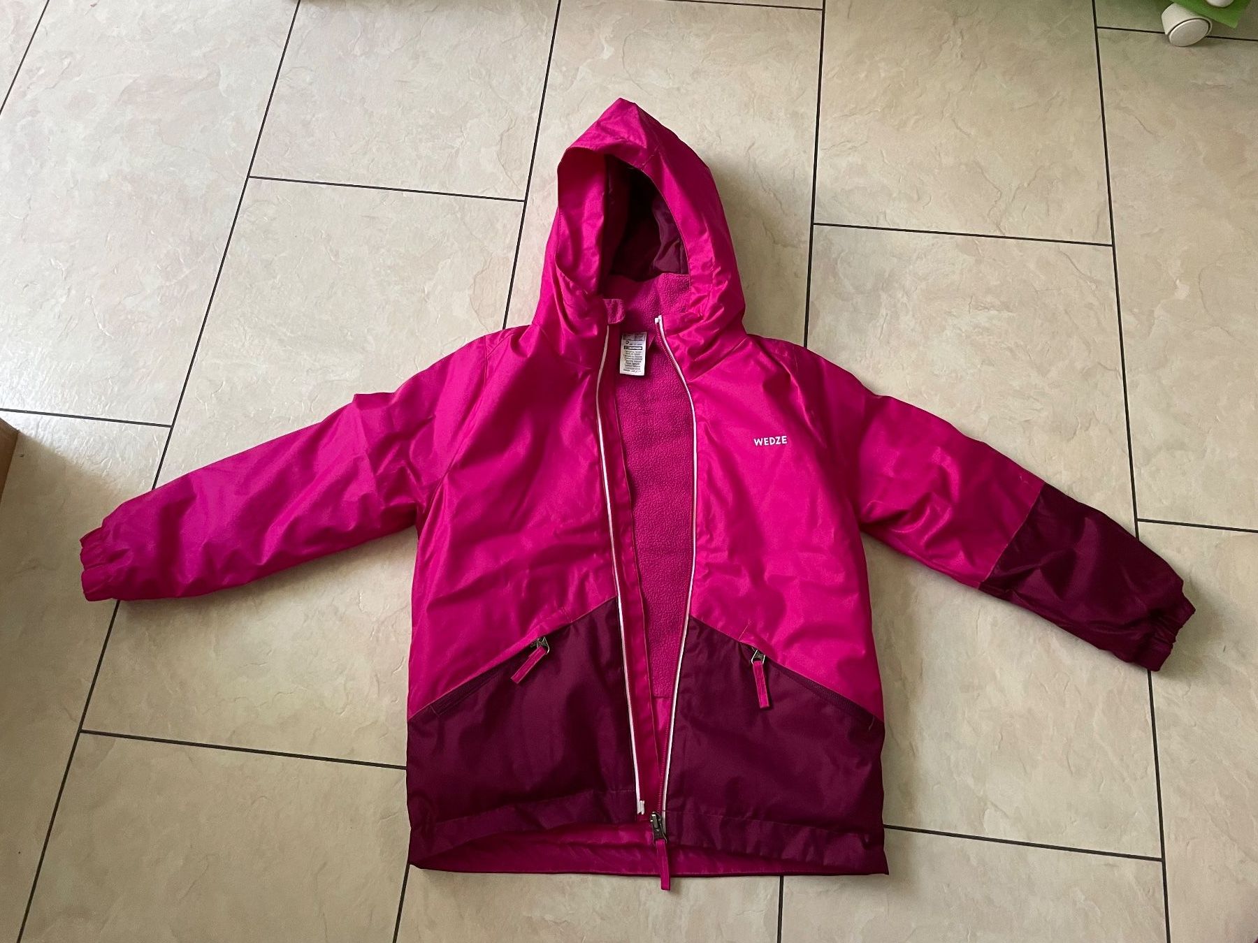 Decathlon Giacche & Cappotti: Decathlon Mädchen Winterjacke – Usato da Uetikon am See venduto da m1384