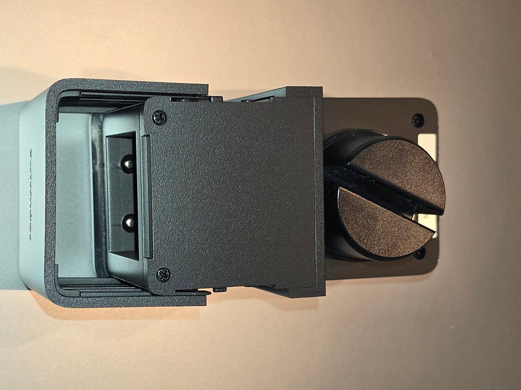 Switchbot Cadenas: Switchbot Lock, OVP, funktioniert, kalibrierbar – Défectueux à Azmoos par johanoes 4