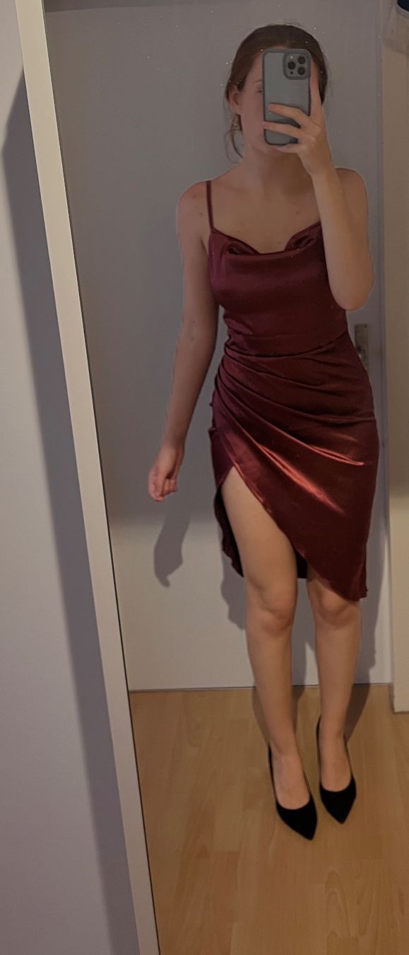 Shein Vestiti: Elegantes Abendkleid, Bordeauxrot – Nuovo (secondo la descrizione) da Zürich venduto da man_nq66