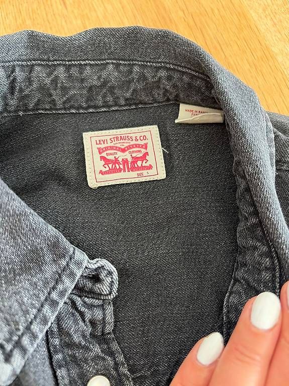 Chemisiers: Levis Jeans Hemd – Neuf avec emballage d'origine à Flamatt par cem_wsc7 1