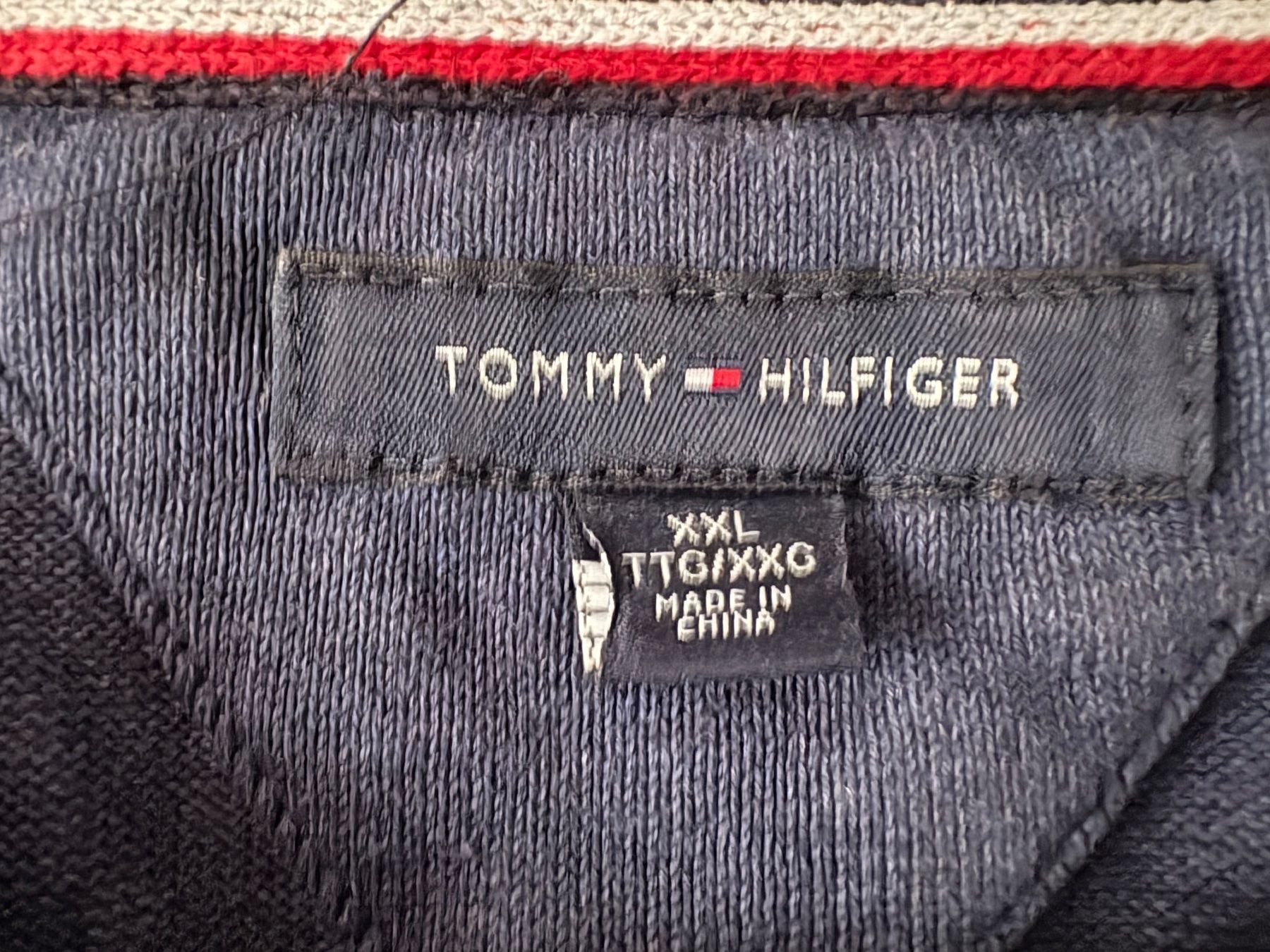 Tommy Hilfiger Pullover & Sweatshirts: Pullover - Grösse XXL - Tommy Hilfiger – Gebraucht aus Oberuzwil von jabano 1
