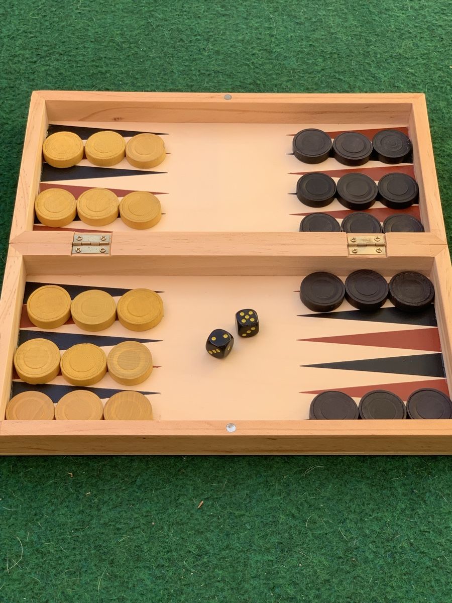 Spiele: Schach & Backgammon - Set – Gebraucht aus Wangen b. Olten von Finolino28 3