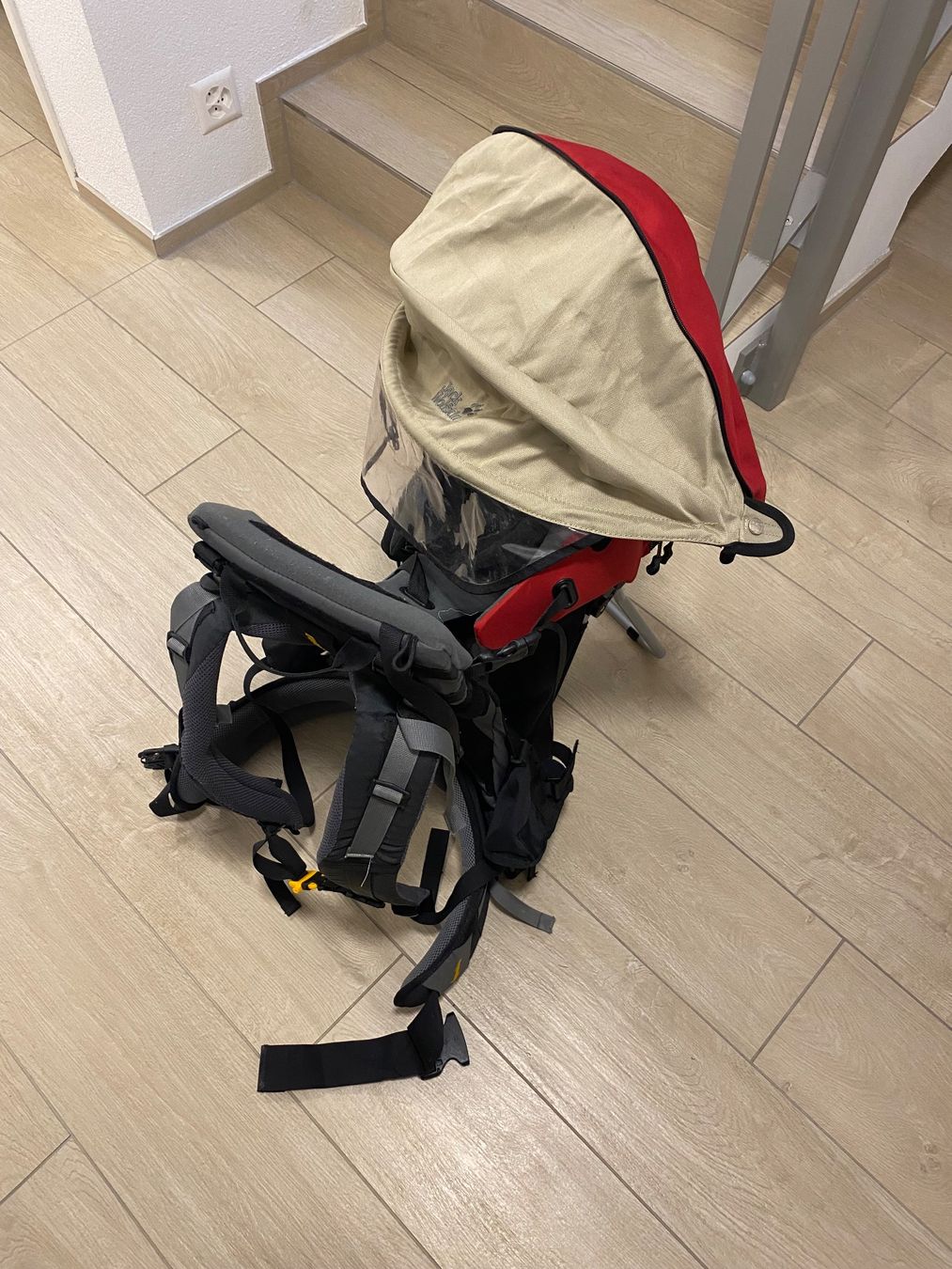 Jack Wolfskin Zaini: Jack Wolfskin Kindertrage Rucksack – Usato da Eschlikon TG venduto da laa_fv7d 2