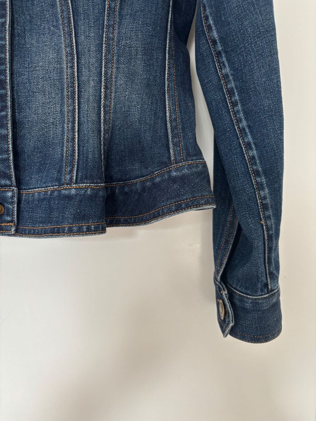 Burberry Jacken: BURBERRY  Jeansjacke tailliert , elastisch 34 – Gebraucht aus Herrliberg von mayfi 4