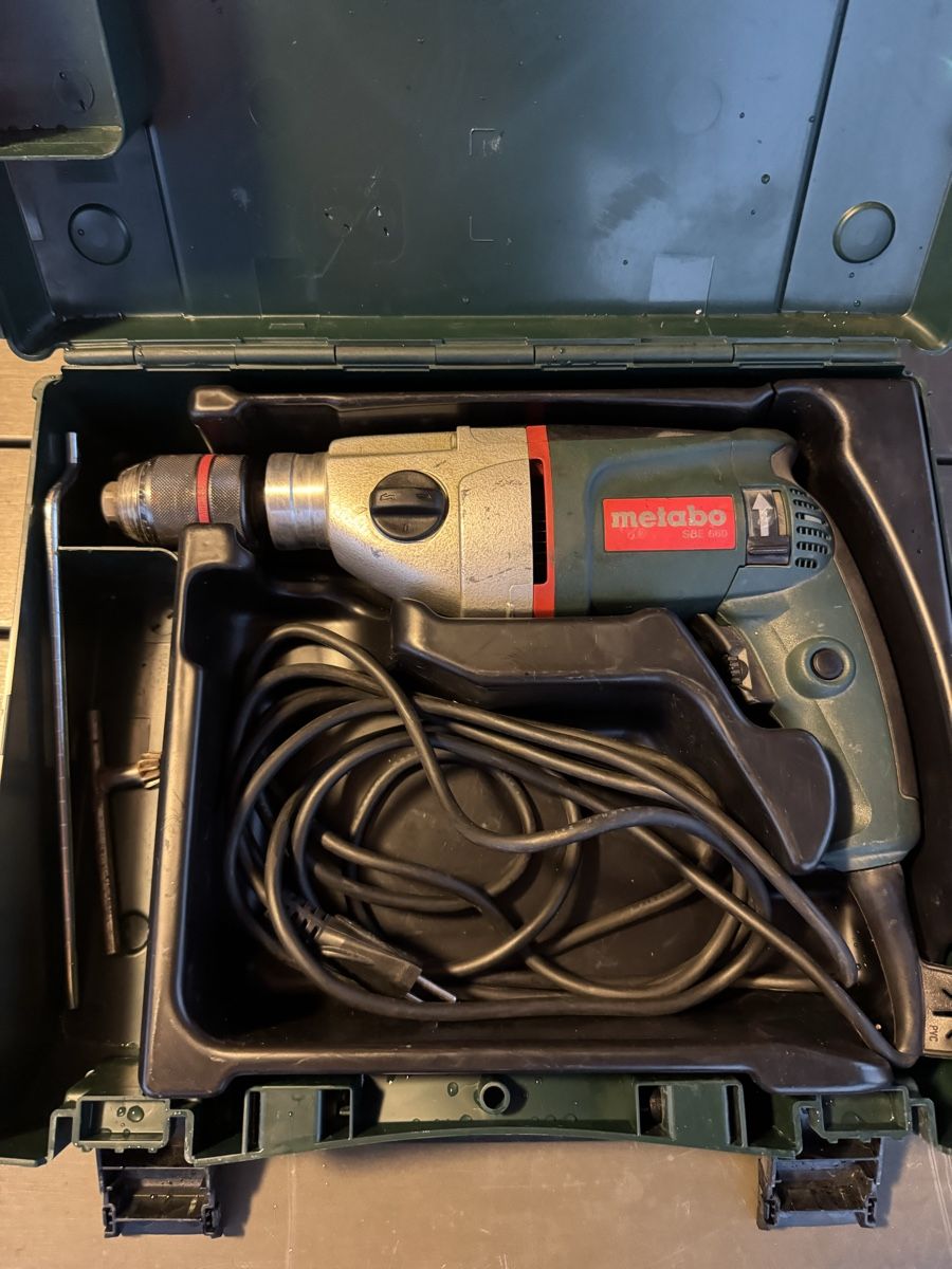 Metabo Trapani: Schlagbohrmaschine / Bohrmaschine – Usato da Niederuzwil venduto da Solutions4industry