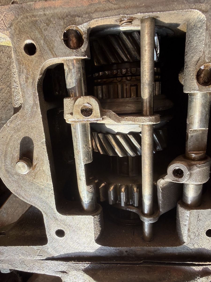 Tutti pezzi di ricambio auto: Jeep Willys Mb  – Usato da Bennwil venduto da Ford5600t 5