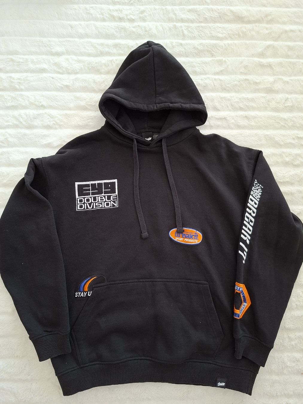 Pull&Bear Maglioni & Felpe: Pull&Bear STWD Sweat à capuche noir Taille L – Usato da Renens VD venduto da ser_j2fn
