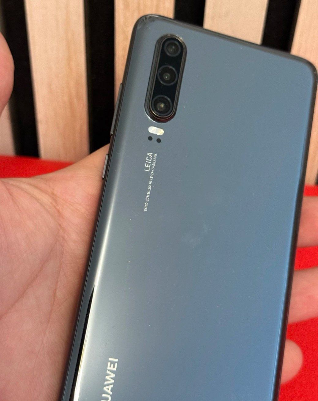 Huawei Telefoni cellulari / Smartphones: Huawei P30 128GB Wie neu – Usato da Luzern venduto da Waince786 1