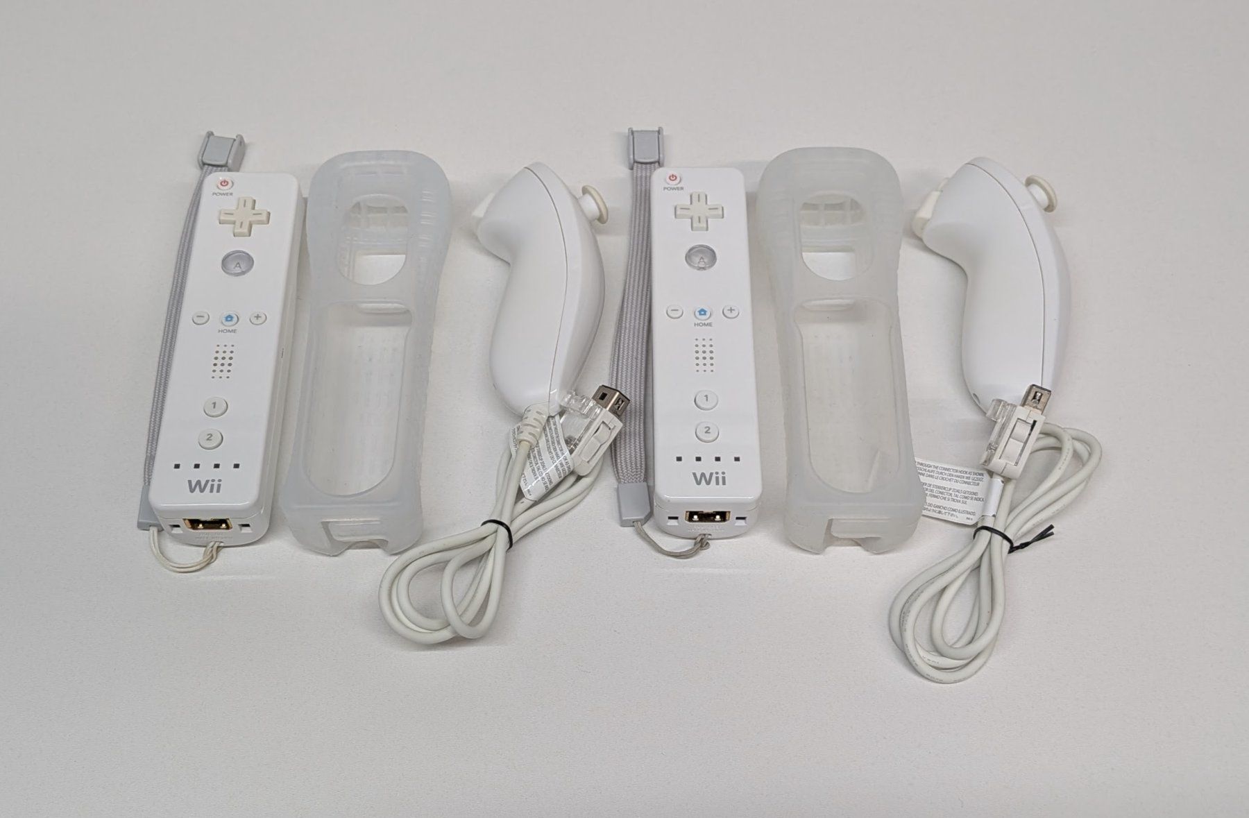 Nintendo Console: Nintendo Wii, 2 Controller, 2 Nunchuks (HDMI) – Usato da Menziken venduto da mame18 1