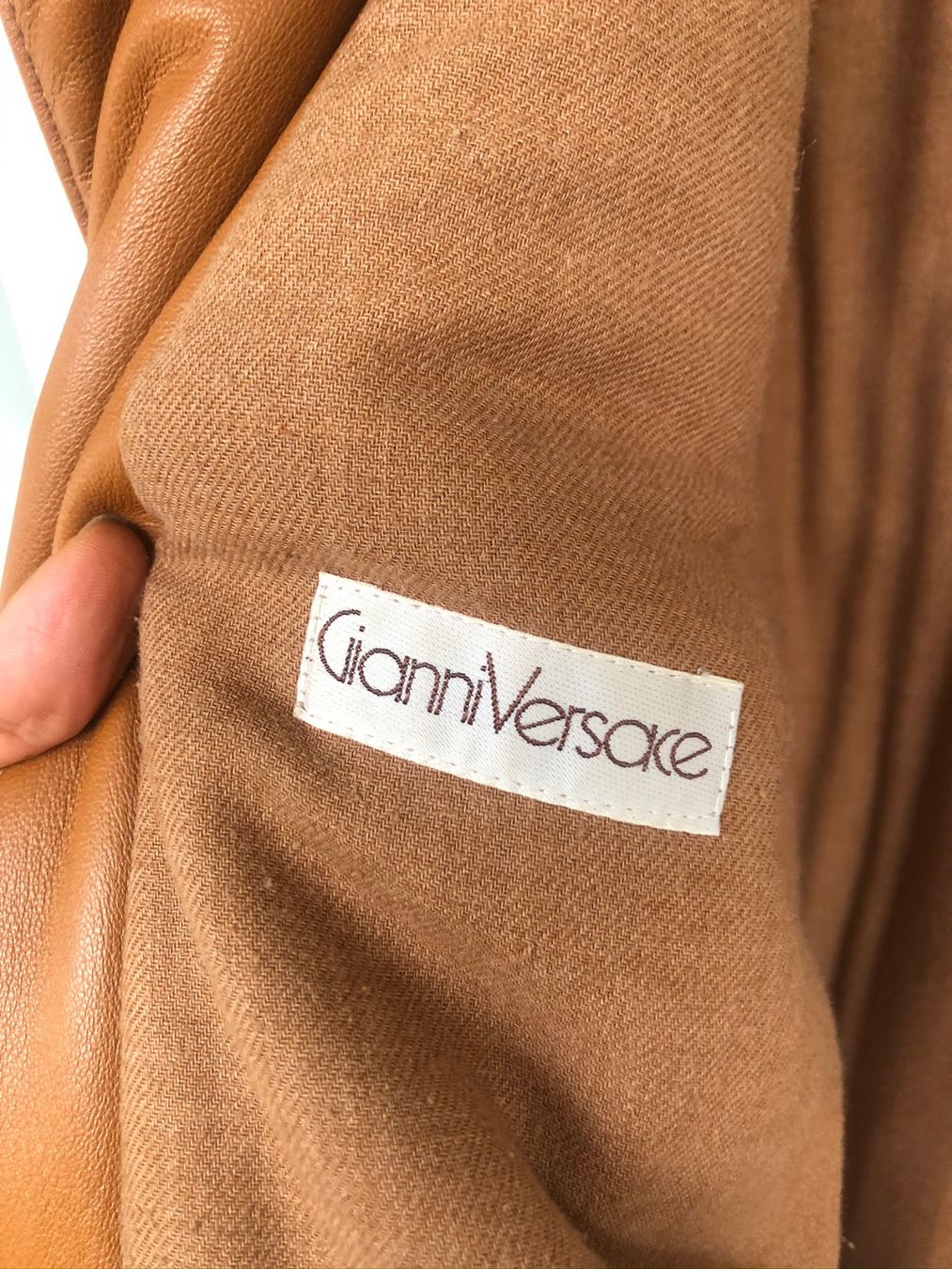 Versace Cappotti: Gianni Versace vintage leather coat – Usato da Chiasso venduto da Aupa74 2