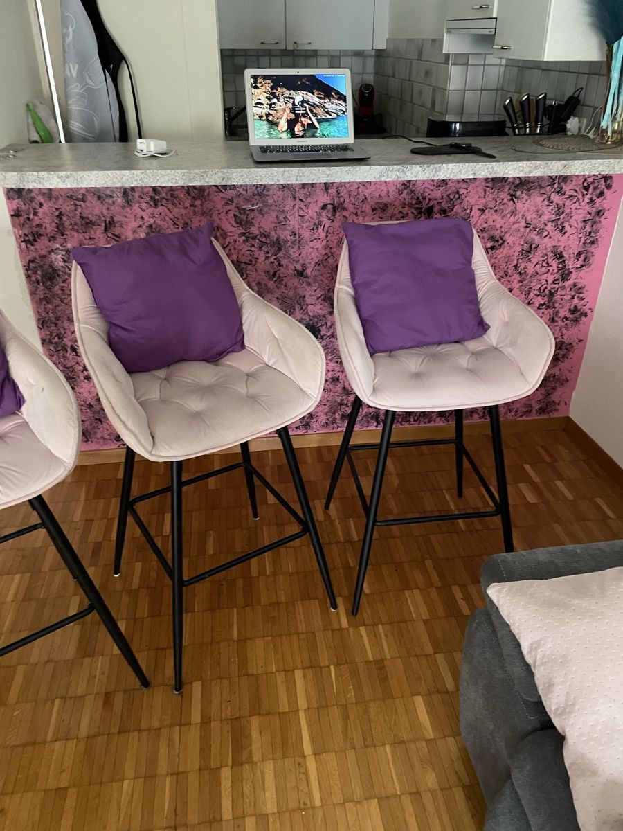 Tabourets: Zum verkaufen 4 Hocker  – D'occasion à St. Gallen par fro_ks8w 4