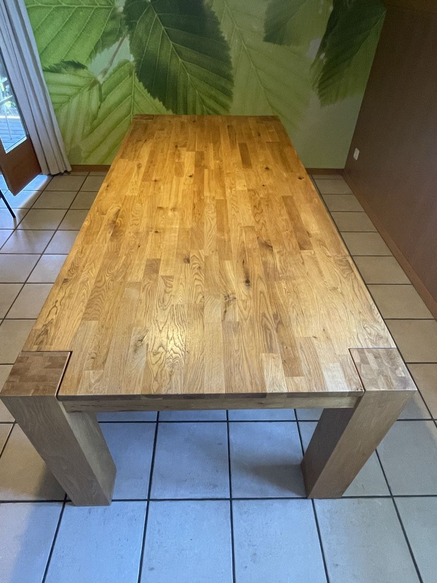 Tische: Esstisch aus Holz – Gebraucht aus Sempach von val_j9hz 1