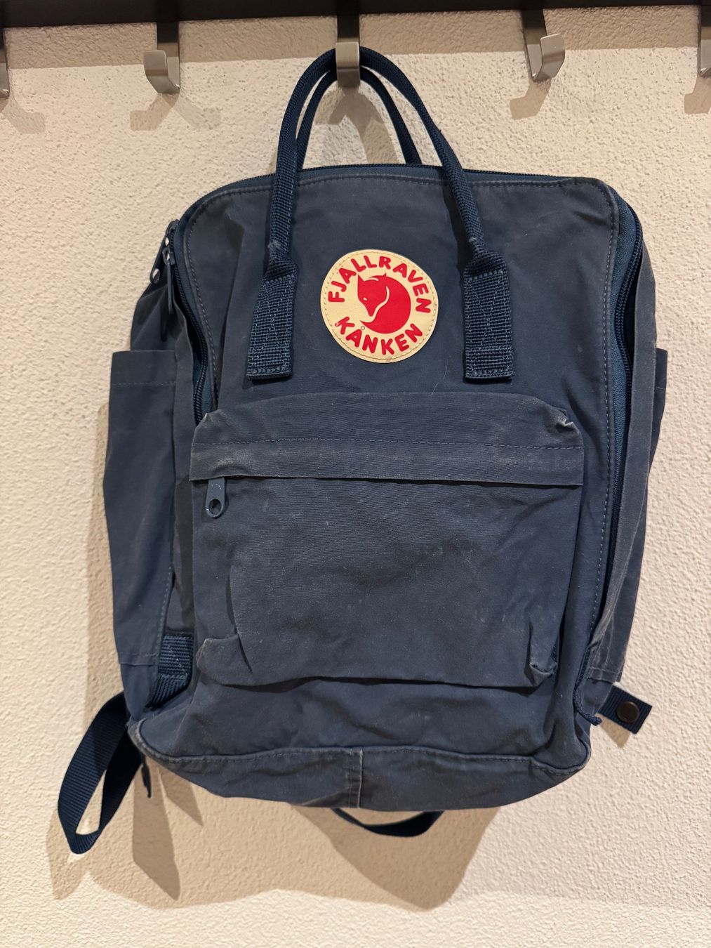 Fjällräven Zaini: Fjällräven Kanken Rucksack (M) – Usato da Dübendorf venduto da kmag-20