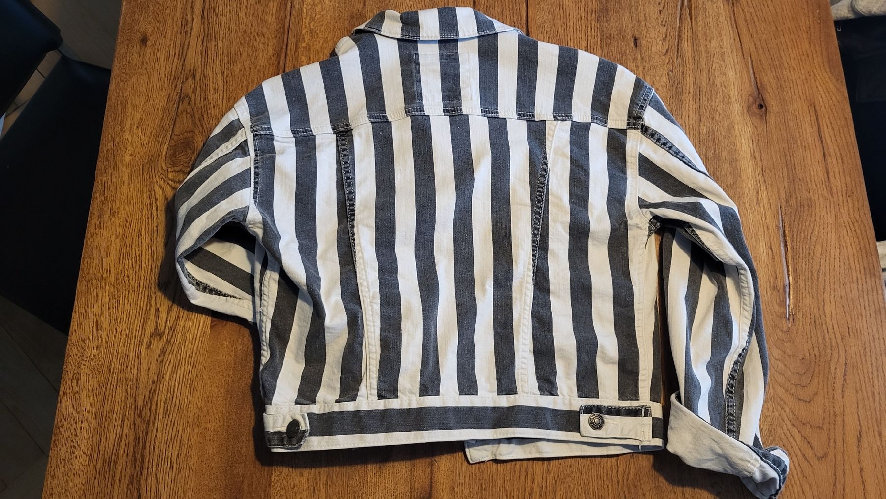 Giacche: Jeansjacke – Usato da Bern venduto da Sarit 1