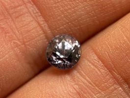 Inkl. Zertifikat - unbehand. und natürl. Spinell 1.30 ct 💎
