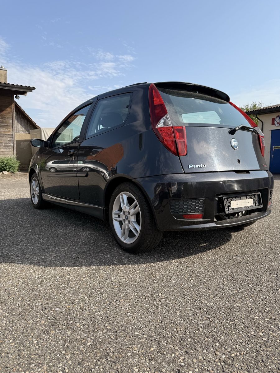 Fiat Automobili: Fiat Punto 1.4 Benzin – Usato da Höchstetten venduto da gk28