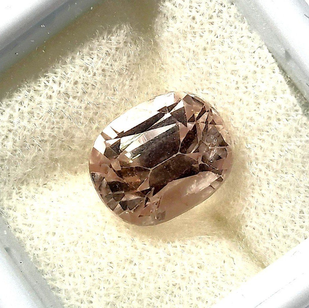 Pietre preziose: Kunzite 5.48 ct - Valeur 548.- Fr – Nuovo (secondo la descrizione) da Grimisuat venduto da Valgem 2