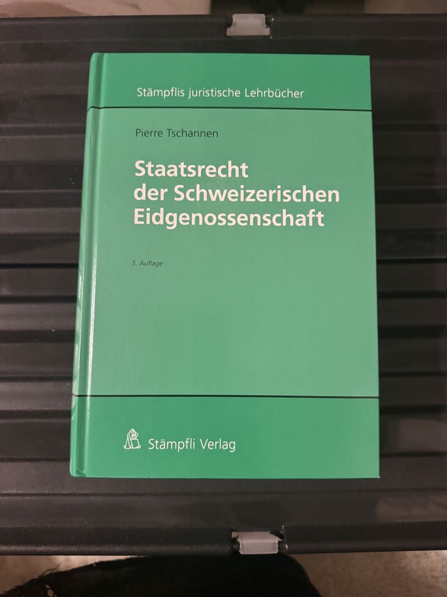 Bücher: Staatsrecht der Schweizerischen Eidgenossenschaft 5. Auflage – Neu (gemäss Beschreibung) aus Winterthur von fij_f65r