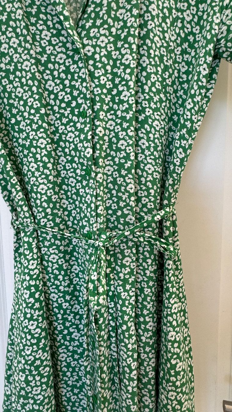 Only Vestiti: Robe chemise à fleurs en viscose – Usato da giffers venduto da sev_c9x9 1