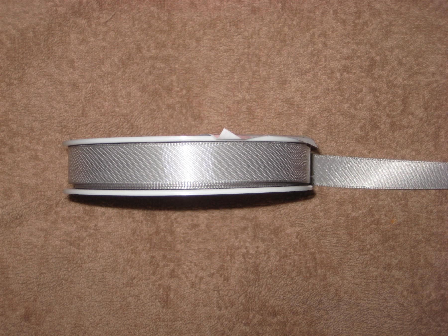 Nastri decorativi: Band Polyamid silber/grau 15mm breit – Nuovo e nell'imballaggio originale da Füllinsdorf venduto da Schlupp