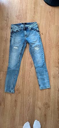 Schöne Jeans im 29/30
