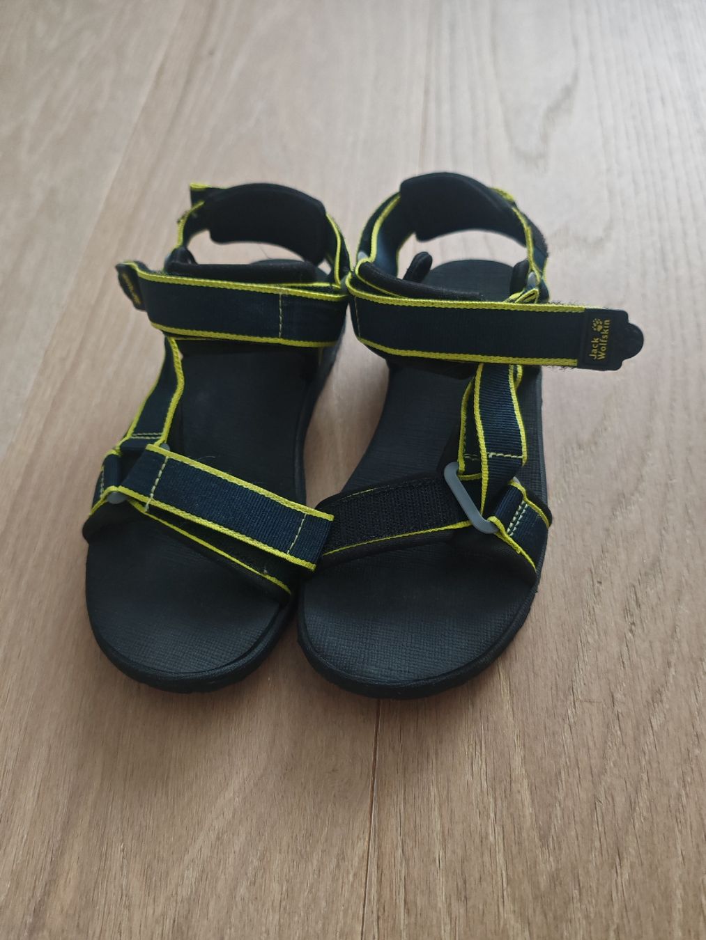Jack Wolfskin Schuhe für Jungen: Jack Wolfskin Sandalen Kinder Grösse 34 – Gebraucht aus Heiden von Hepburn2