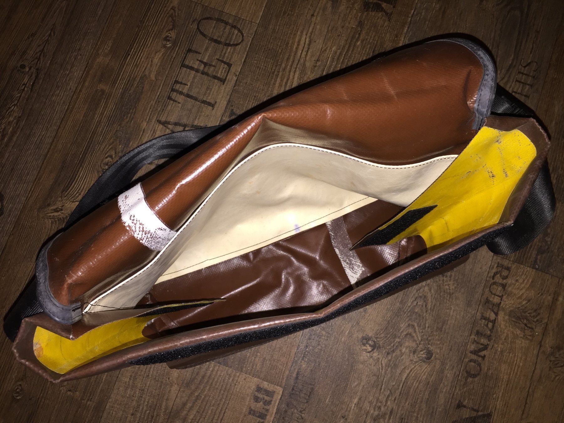 Freitag Borse: FREITAG Sac / Tasche – Usato da Cossonay-ville venduto da Super-Price-Quality 8