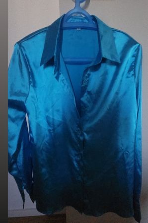 Türkis Bluse im Seiden / Satinlook