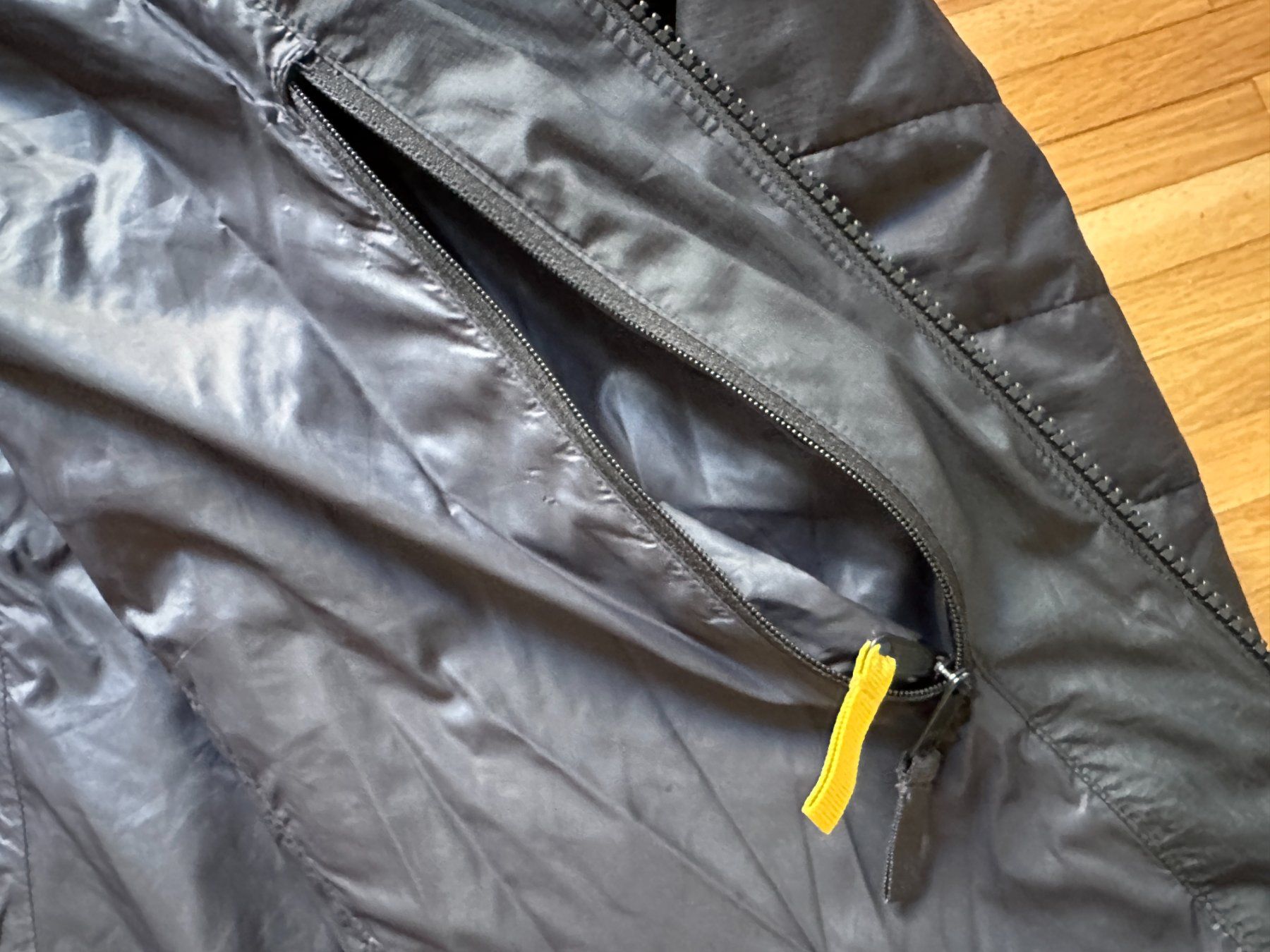 Giacche: Finisterre Nimbus Primaloft Packable Mid-Layer Jacket Black – Usato da Lausanne venduto da brixton 4