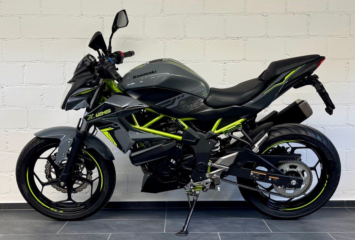 Kawasaki Strada: Kawasaki Z125 ABS – Usato da Urdorf venduto da SchmidliMotos 1