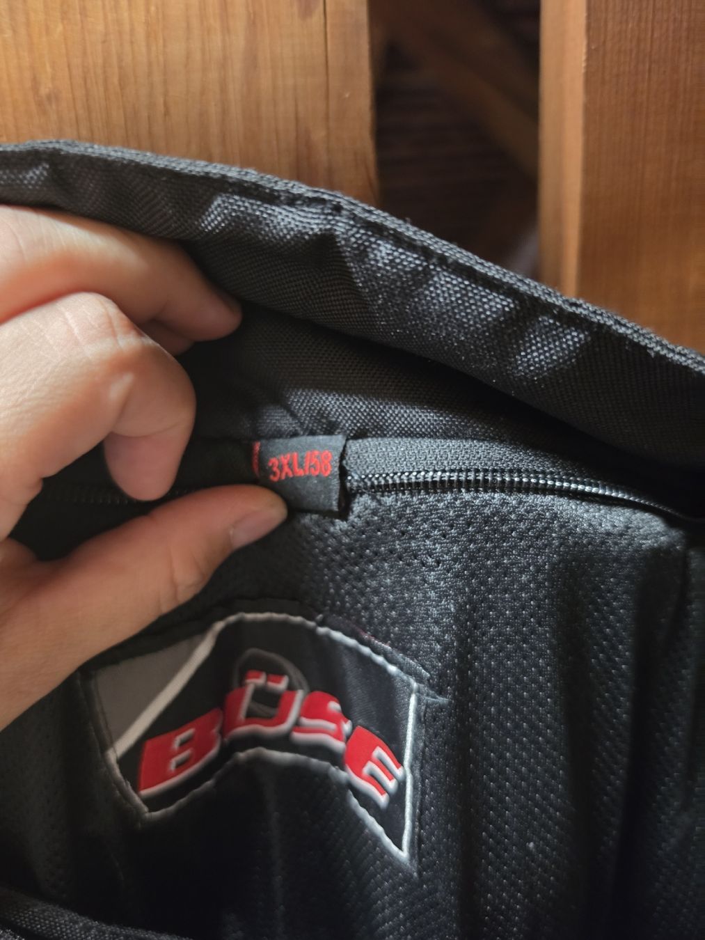 Giacche: Büse Motorradjacke und Hose schwarz – Usato da Zürich venduto da rom_sxz2 4