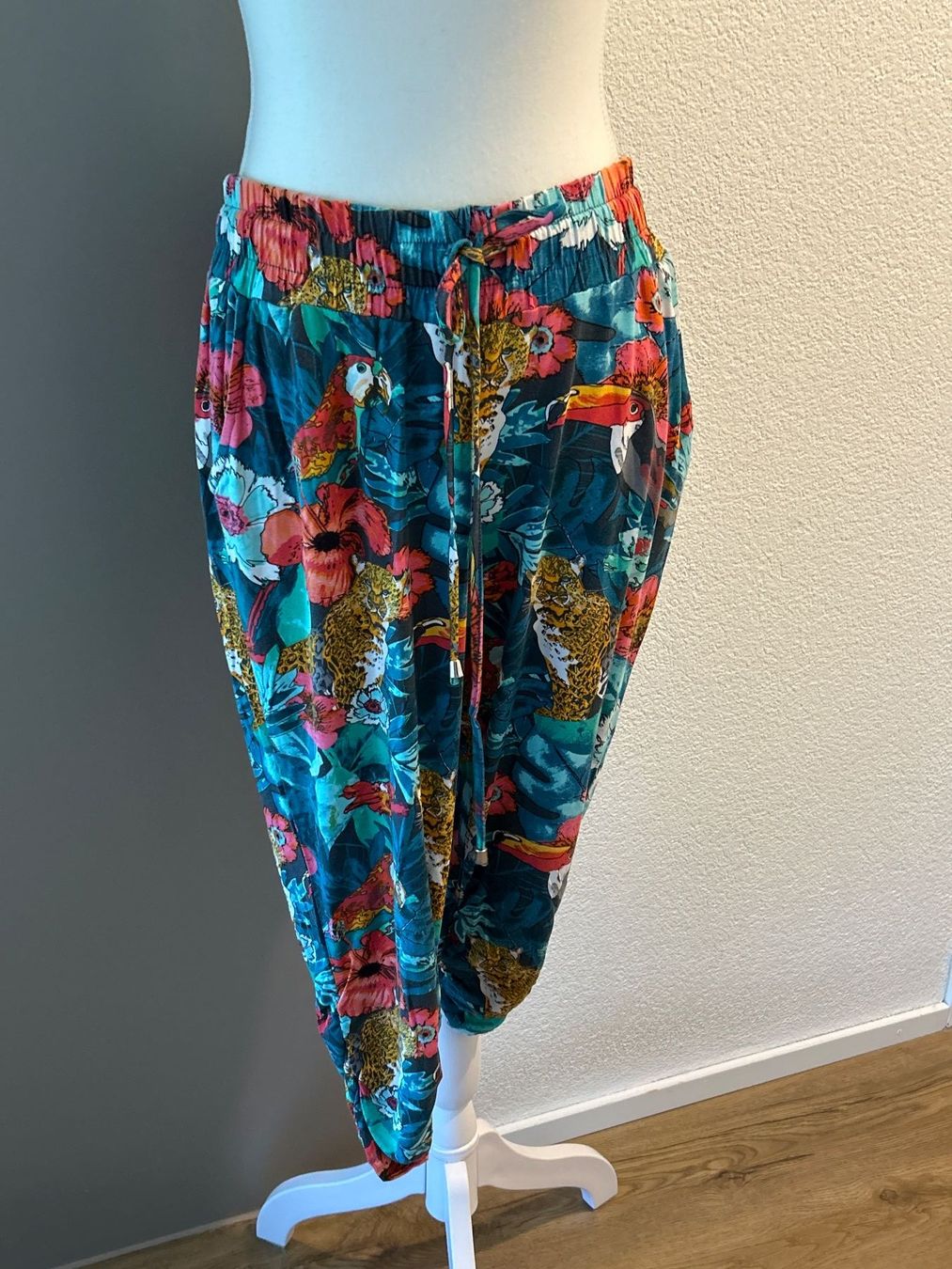 Hosen: 3/4 Sommerhose mit Muster von bpc Gr. 40/42 – Gebraucht aus Brunnen von Nala2929