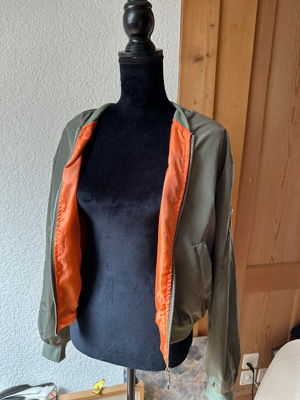 Giacche: Leichte Bomberjacke oliv S  Jacke – Nuovo (secondo la descrizione) da Gümmenen venduto da FelizitasHermann 5