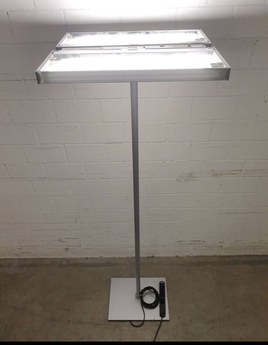Lampade: Optelma Stehlampe – Usato da Oftringen venduto da Av69
