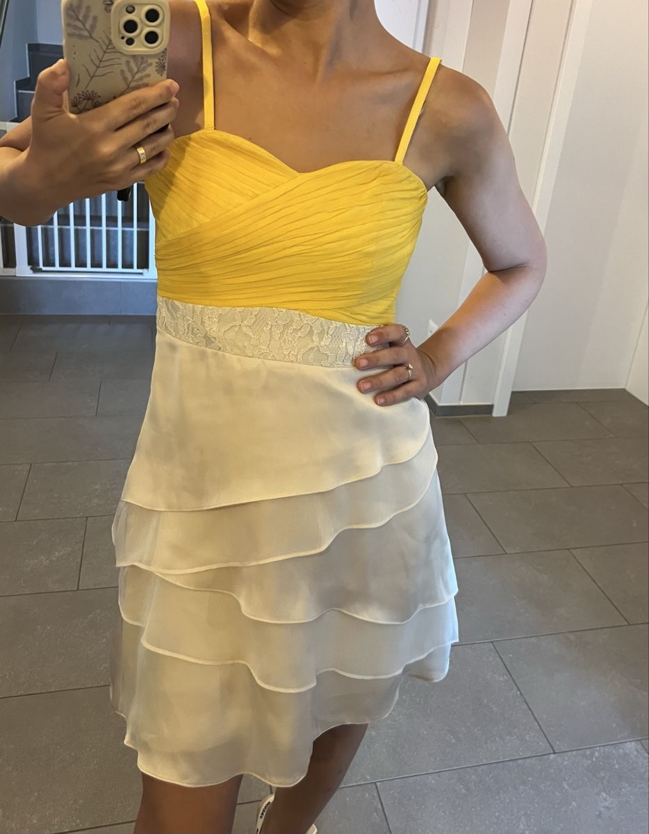 Vestiti: Summer Party Dress - Yellow & White - – Usato da Mendrisio venduto da gun_8gcm 1