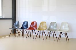 Eames Fiberglas Stühle, Hermann Miller 6er Set