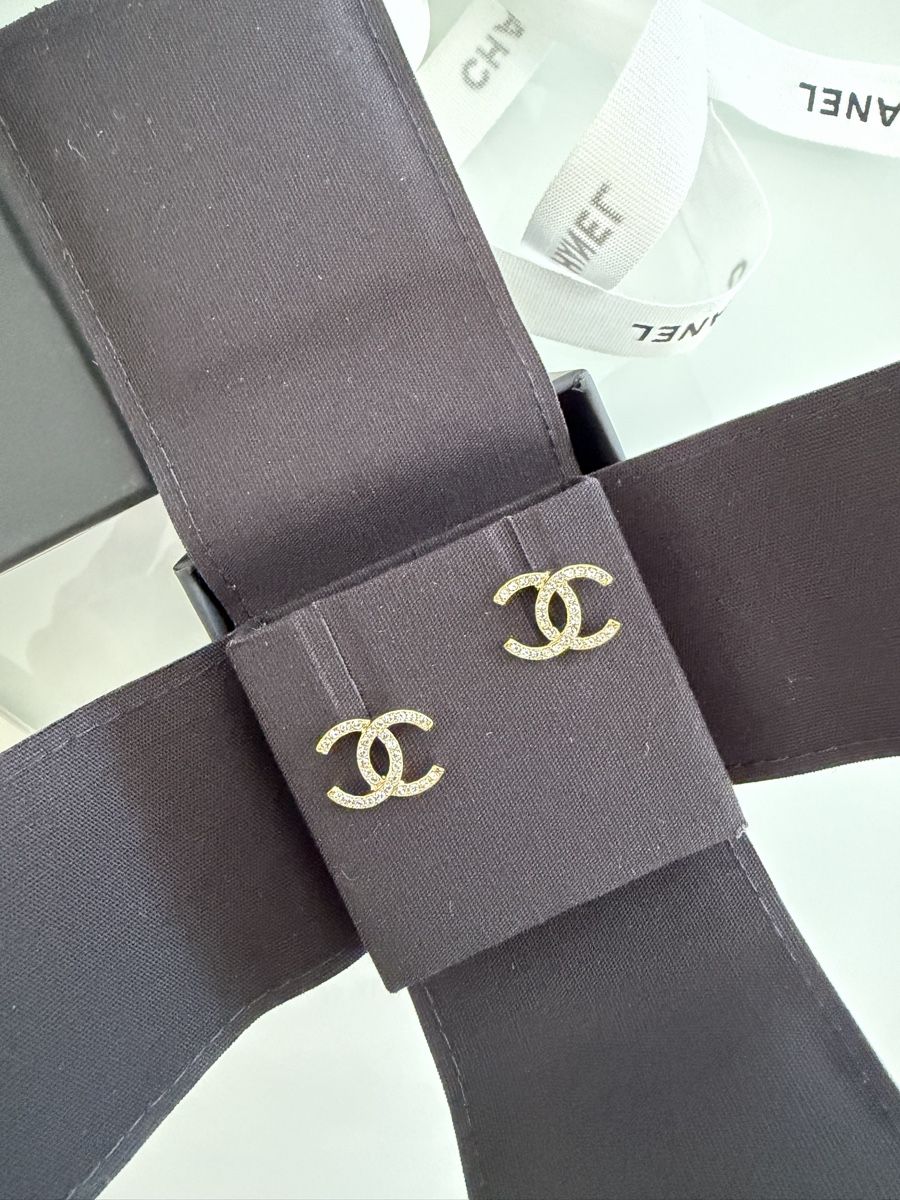 Chanel Ohrringe & -stecker: Chanel earrings new – Neu und originalverpackt aus Fahrweid von Stellar_times 1