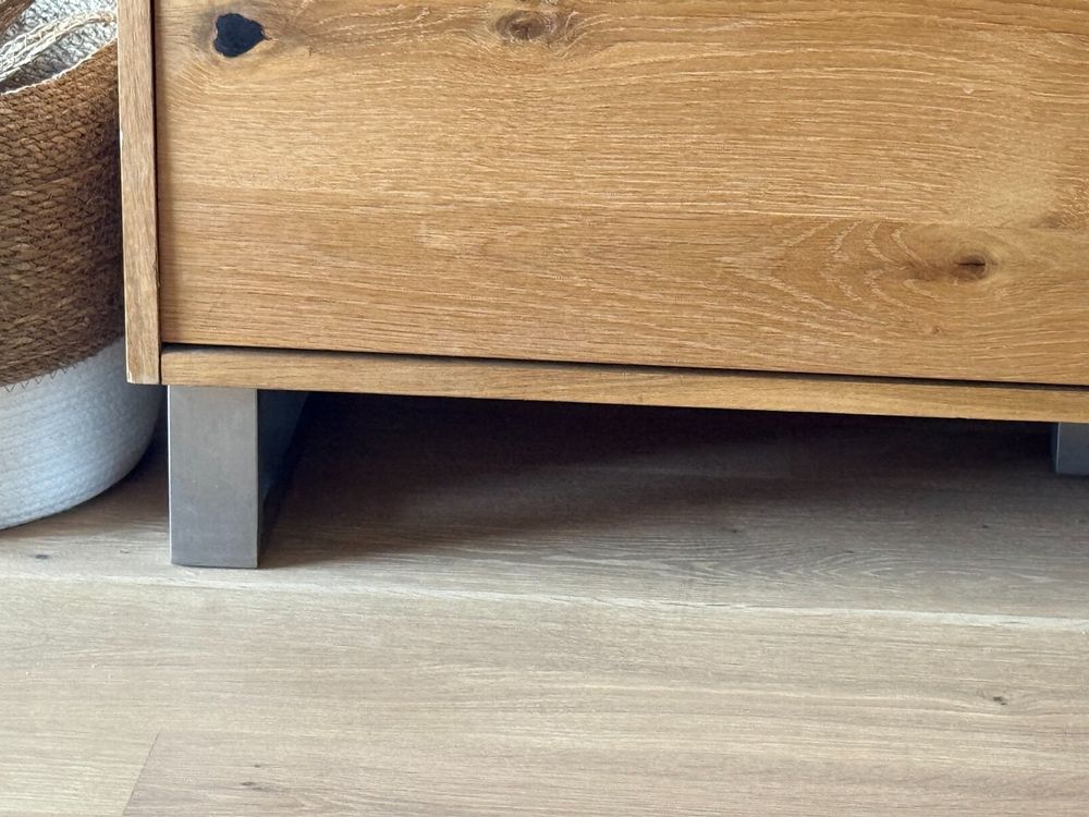 TV-Möbel, Stahl und holz massiv, keilgezinkt - MiCasa 2