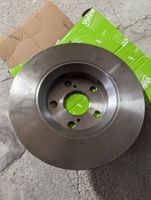 Disques (x2) + plaquettes (x4) Toyota Corolla Auris