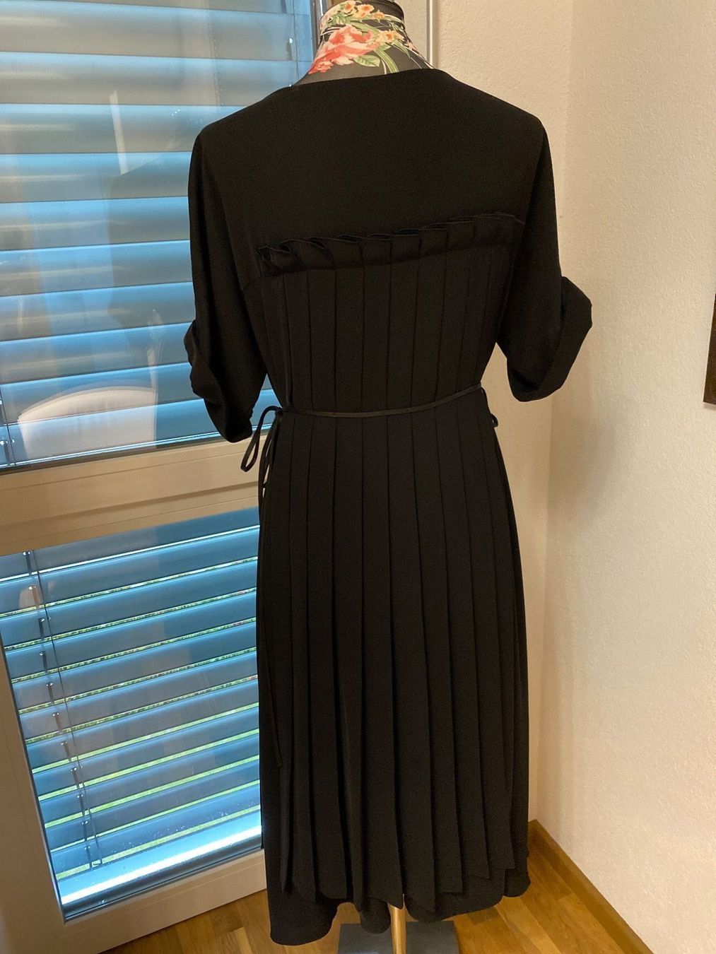 Jil Sander Vestiti: schickes schwarzes Kleid JilSander M,L – Usato da balsthal venduto da davidbalsthal23 3