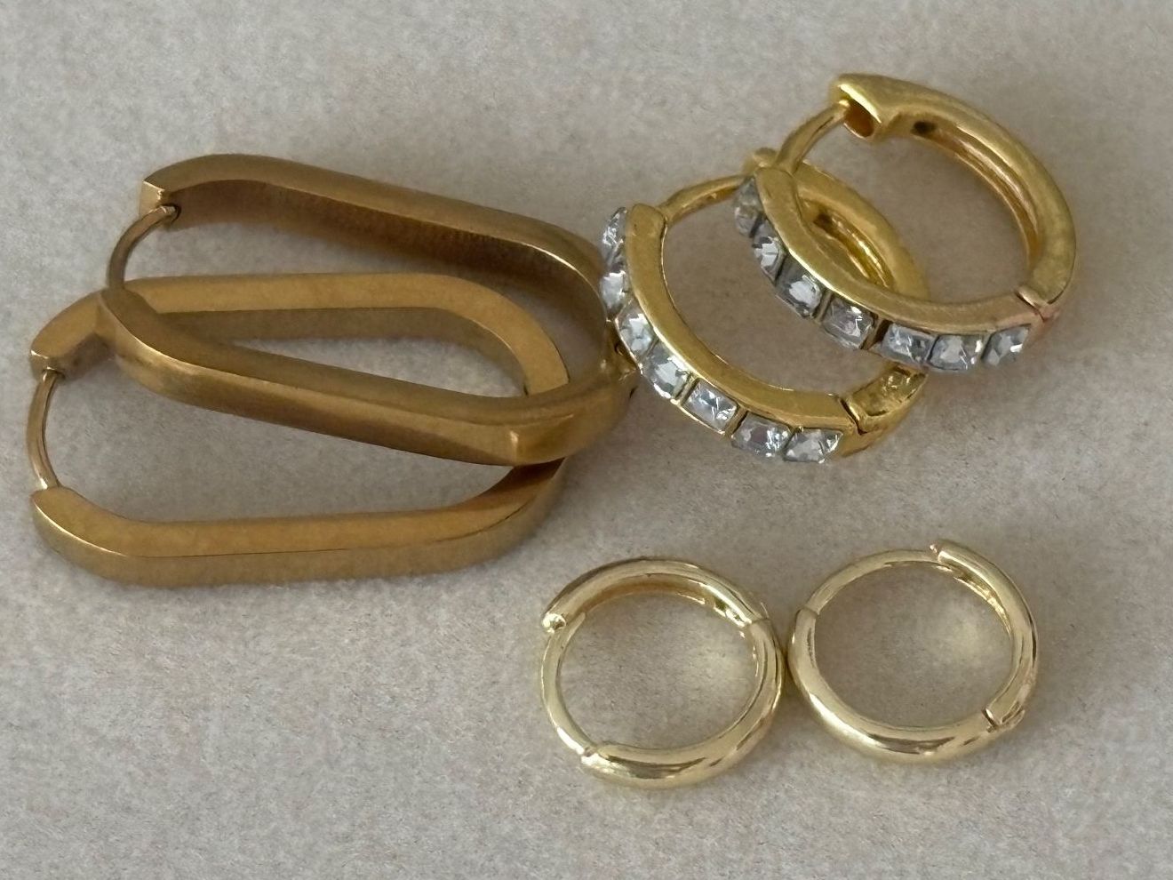 Orecchini pendenti & Orecchini a lobo: Luxus Elegante Trio Mini Ohrstecker Farbe :Gold – Nuovo (secondo la descrizione) da Biel-Bienne venduto da Roserosse13