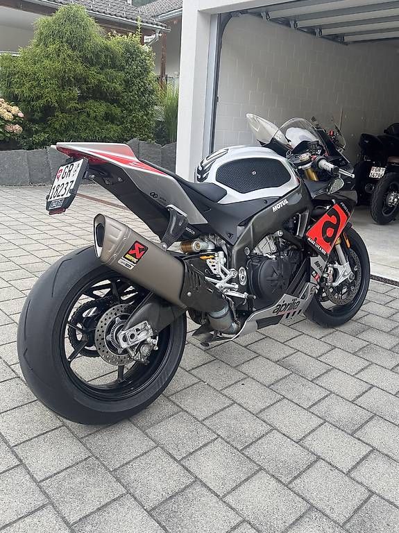 Strasse: Aprilia RSV4 RR – Gebraucht aus Rhäzüns von Dp0
