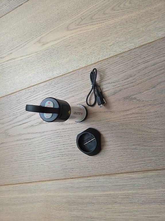 Ledlenser Lampen: LED Lenser Laterne ML6 / Neu – Neu (gemäss Beschreibung) aus Ennetbürgen von Riwemogmbh 1